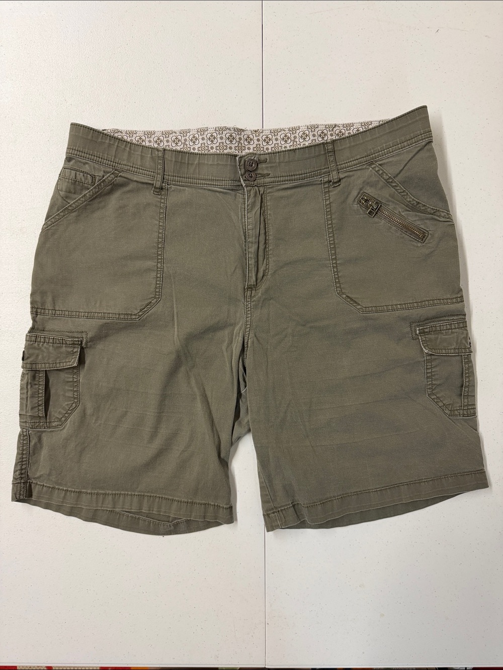 Lee Women's Olive Green Cargo Shorts